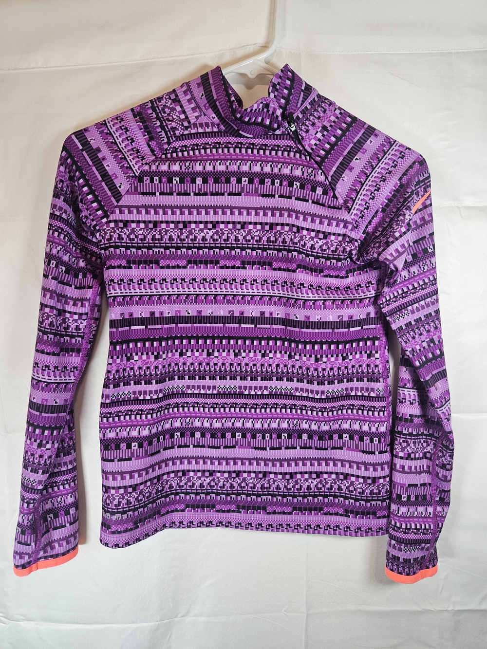 Nike Pro Purple & Black Geometric Dri-Fit Long-Sleeve Athletic Tee Sporty